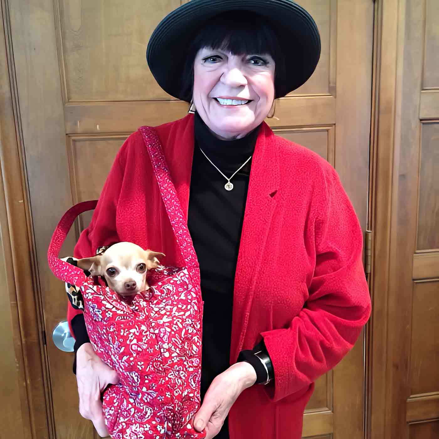 1328. Comedian Jo Ann Worley and 'Pet Entertainer' Lee Day Will Make You Smile.