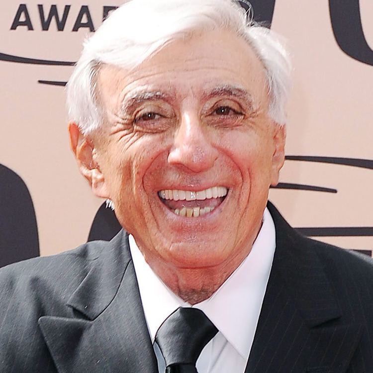 Jamie Farr on Animal Radio